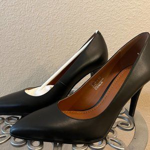 COACH Black Leather Pumps